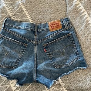 Levi Jean shorts !
